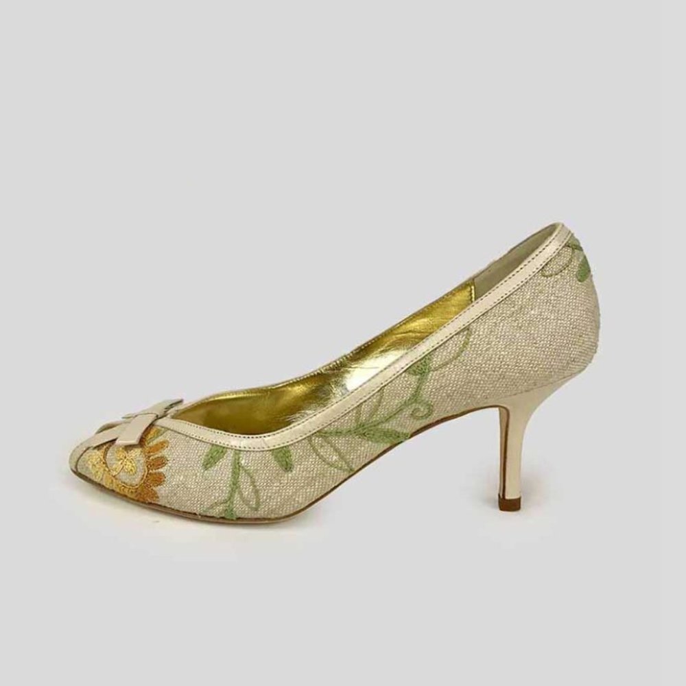 Terre Peck Floral Embroidery Pumps - 8US